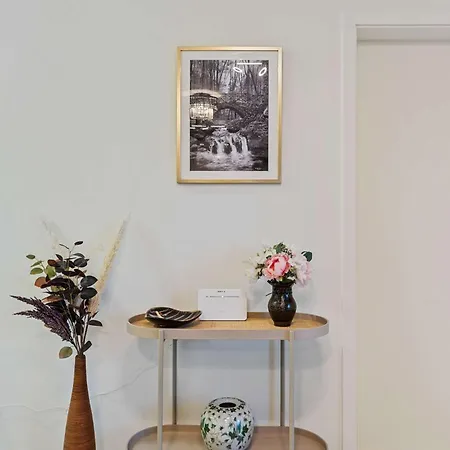 Stylish With Balcony Wifi & Free Parking Apartment Luxembourg