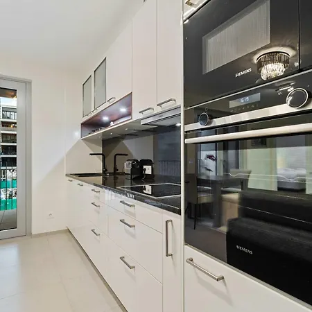 Apartment Stylish With Balcony Wifi & Free Parking Luxembourg