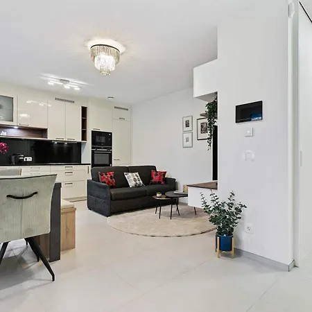 Stylish With Balcony Wifi & Free Parking Luxembourg